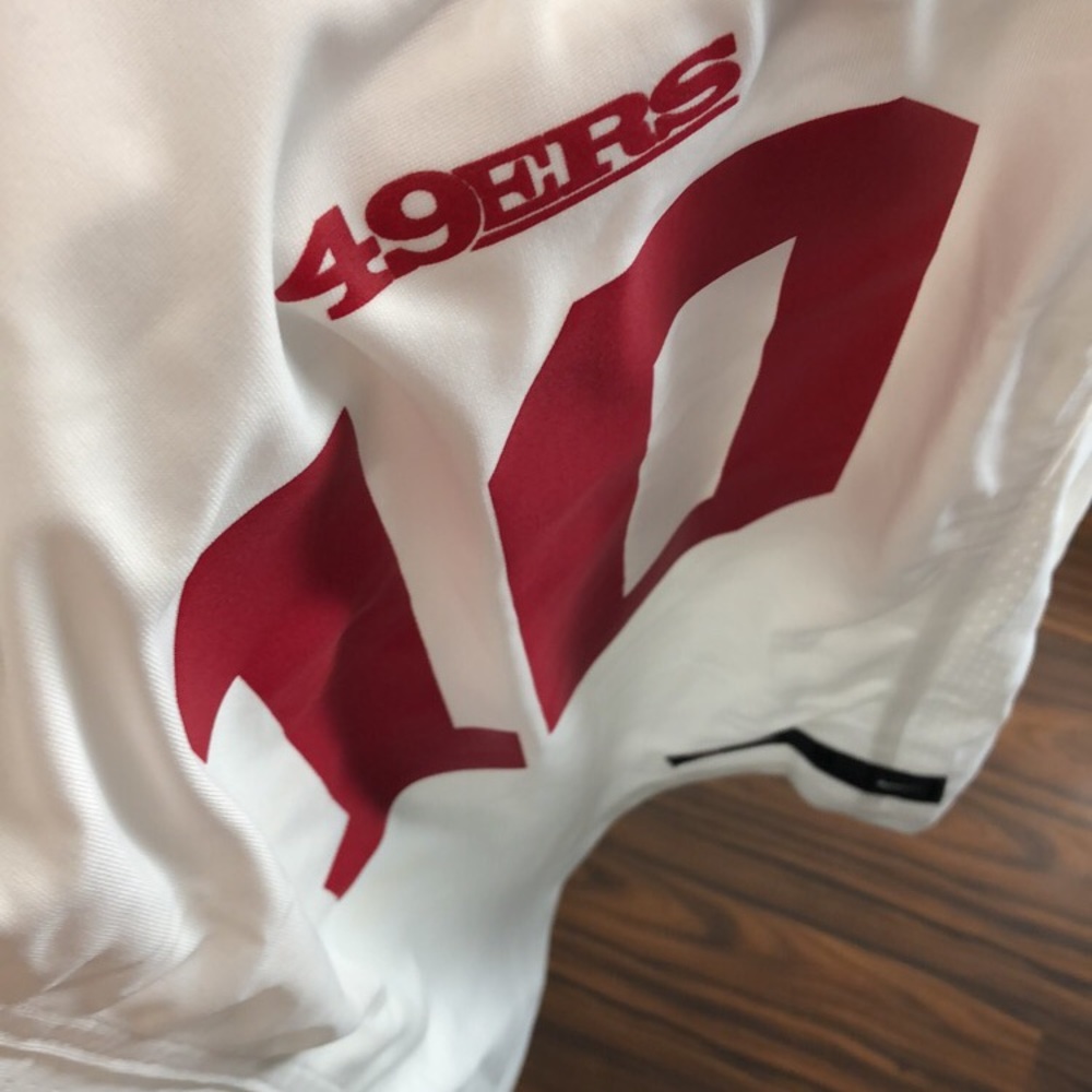 Meet your Posher, Tomas